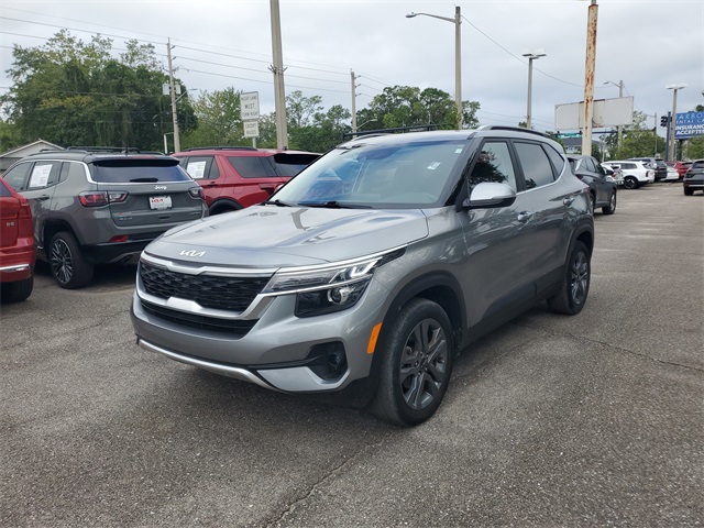 2023 Kia Seltos S photo 4