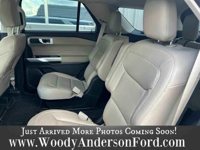 2022 Ford Explorer XLT photo 8