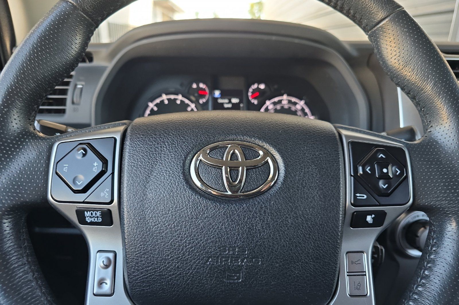 2022 Toyota 4Runner SR5 photo 22