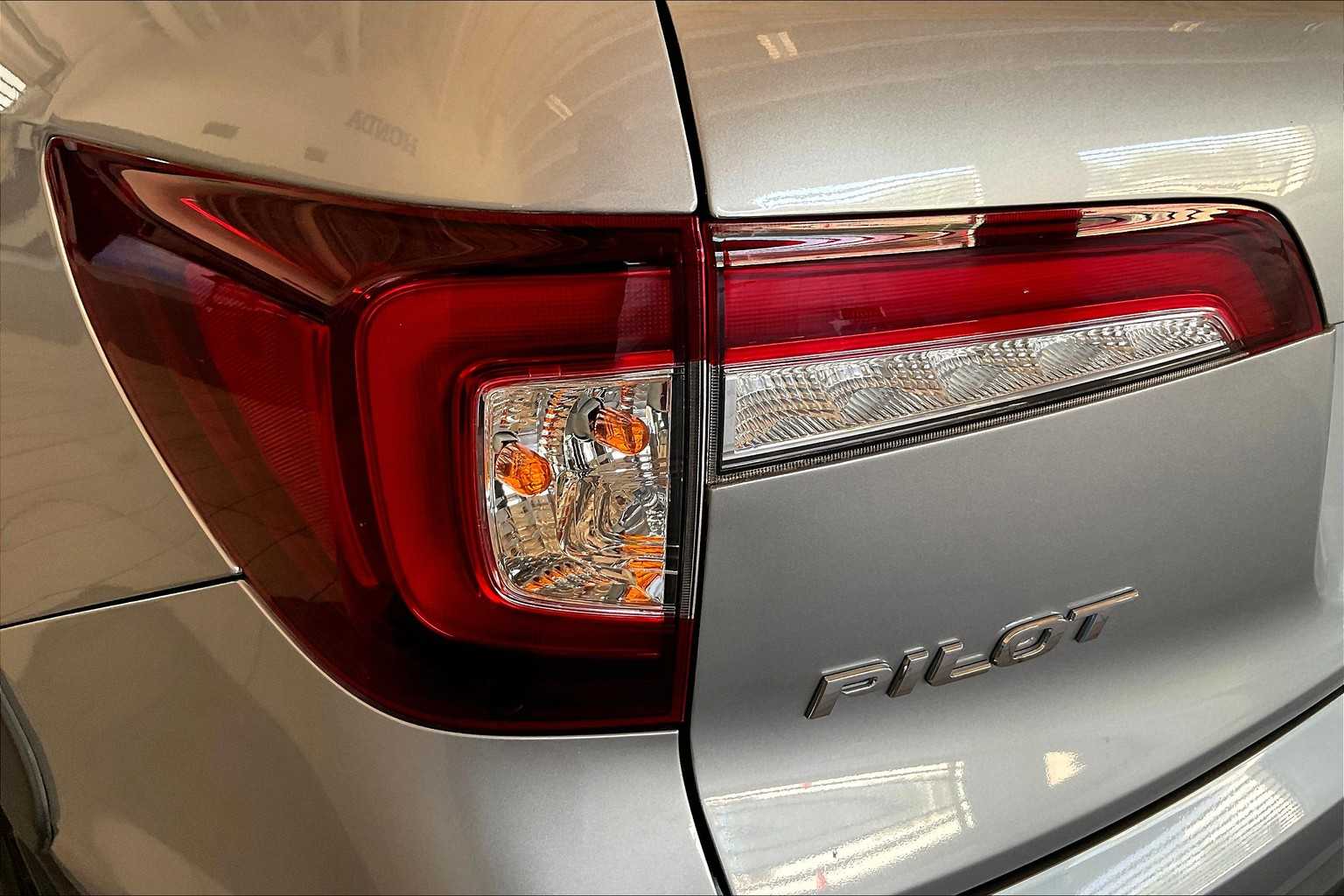 2022 Honda Pilot TrailSport photo 31