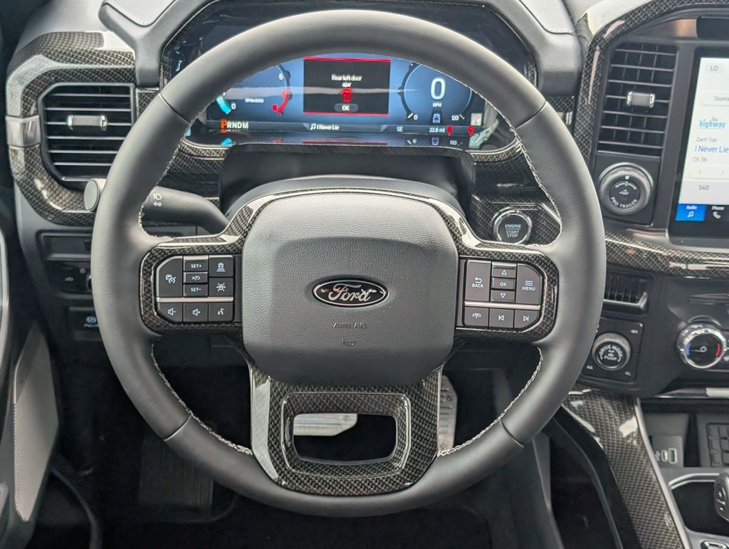 2025 Ford F-150 Lariat photo 14