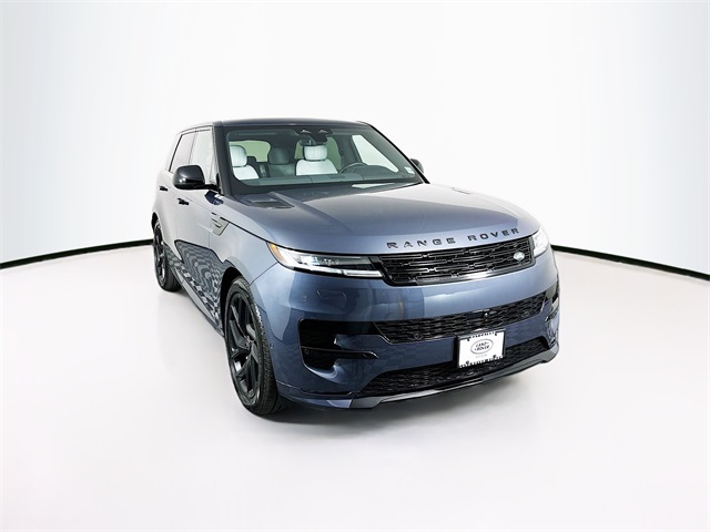 2025 Land Rover Range Rover Sport SE photo 2