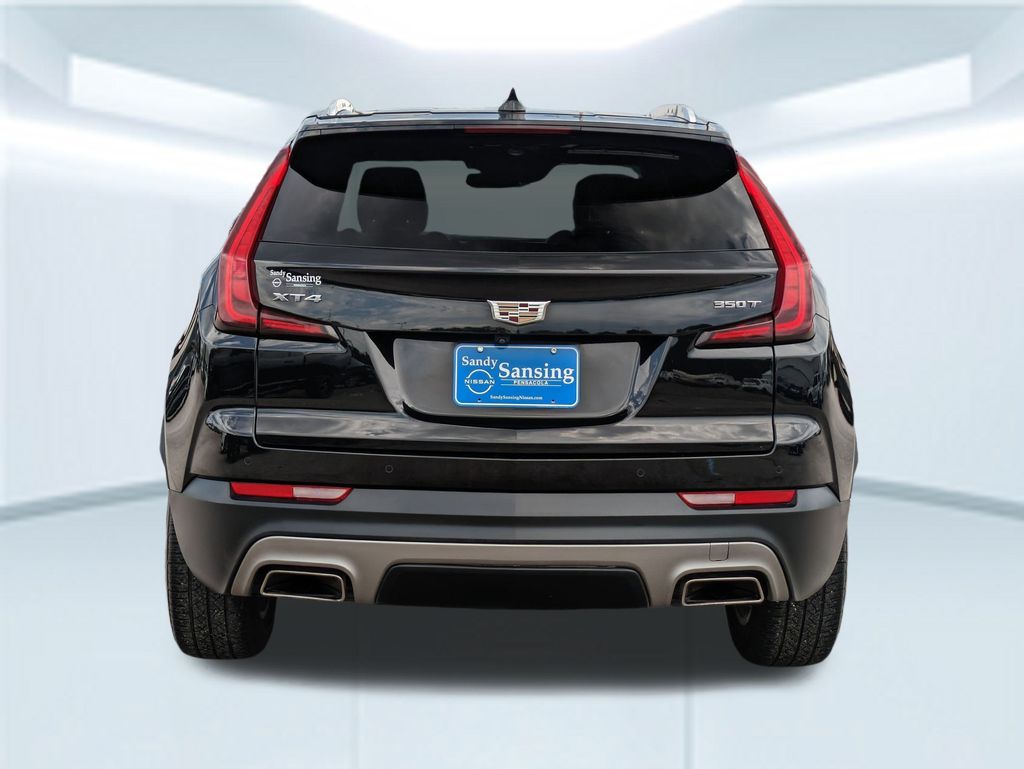 2021 Cadillac XT4 Premium Luxury photo 3