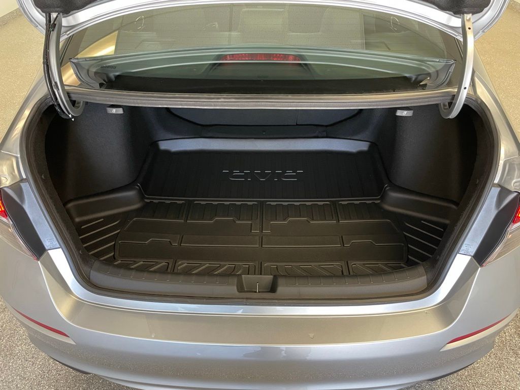 2025 Honda Civic Hybrid Sport photo 9