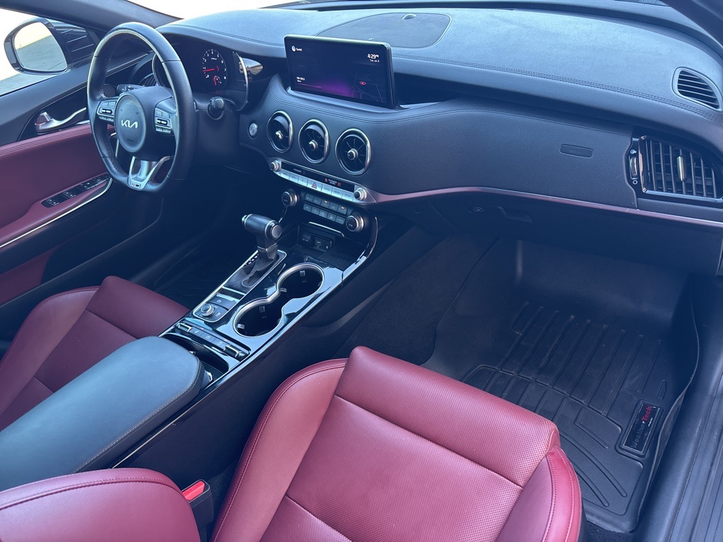 2022 Kia Stinger GT-Line photo 19