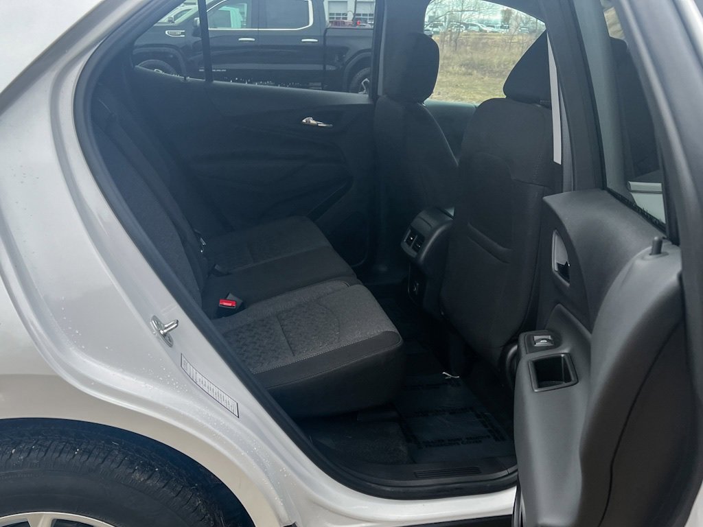 2024 Chevrolet Equinox LT photo 10