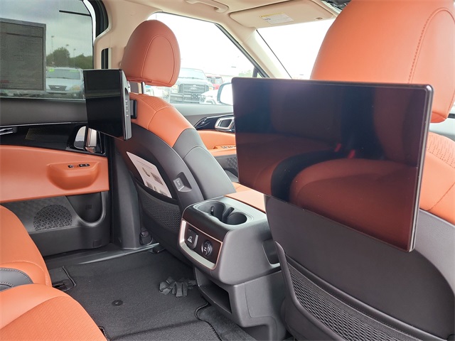 2026 Kia Carnival SX Prestige photo 17