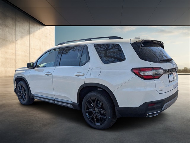2025 Honda Pilot Touring photo 5