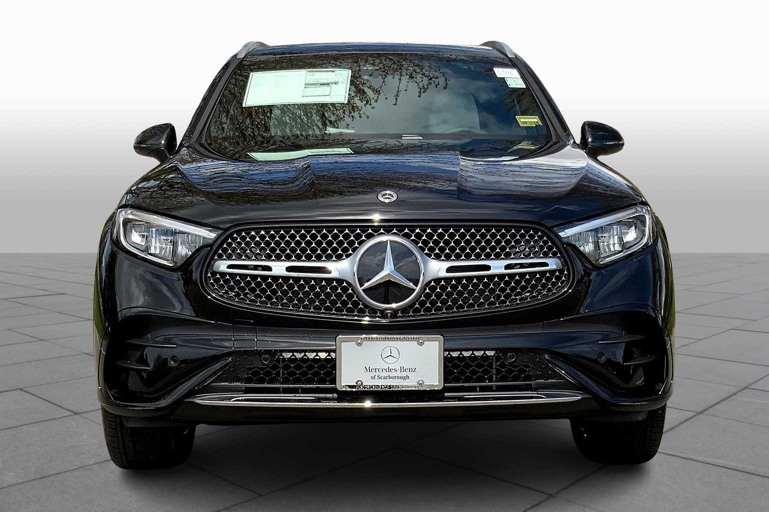 2025 Mercedes Benz GLC 300 4MATIC photo 3