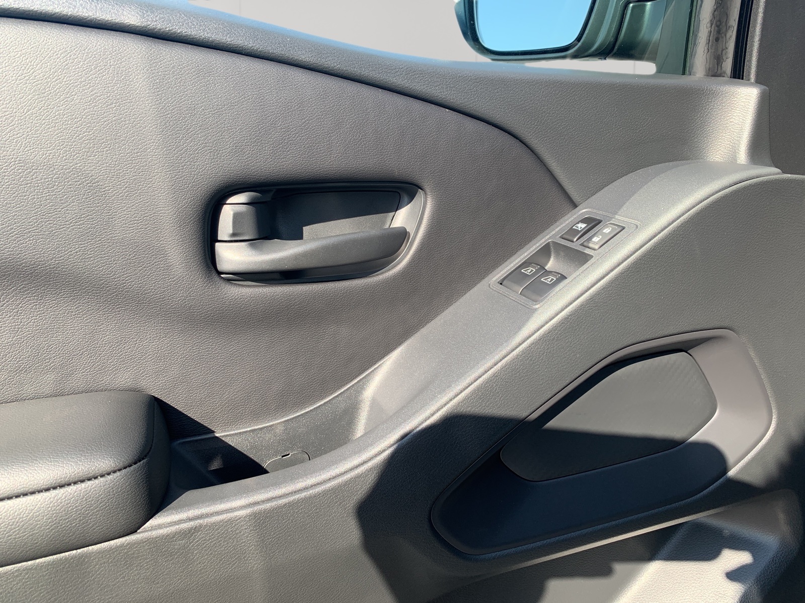 2026 Nissan Frontier King Cab S photo 11