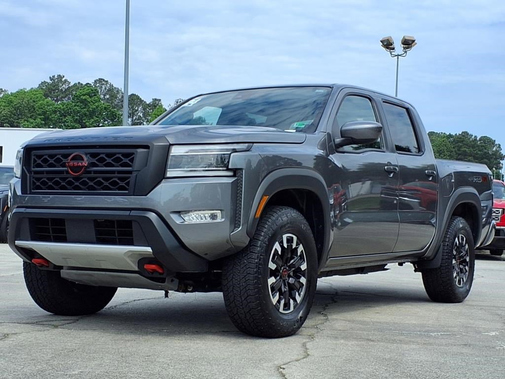 2024 Nissan Frontier PRO-4X Crew Cab photo 2