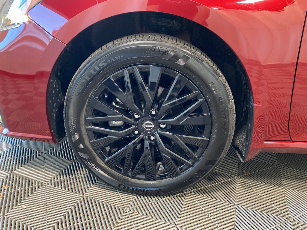 2025 Nissan Altima 2.5 SV photo 10