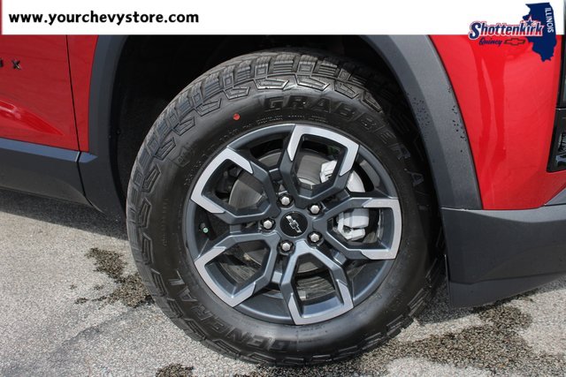 2026 Chevrolet Equinox ACTIV photo 2