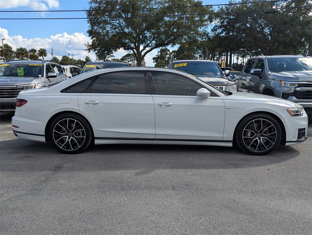 2021 Audi A8 L 55 Quattro photo 3