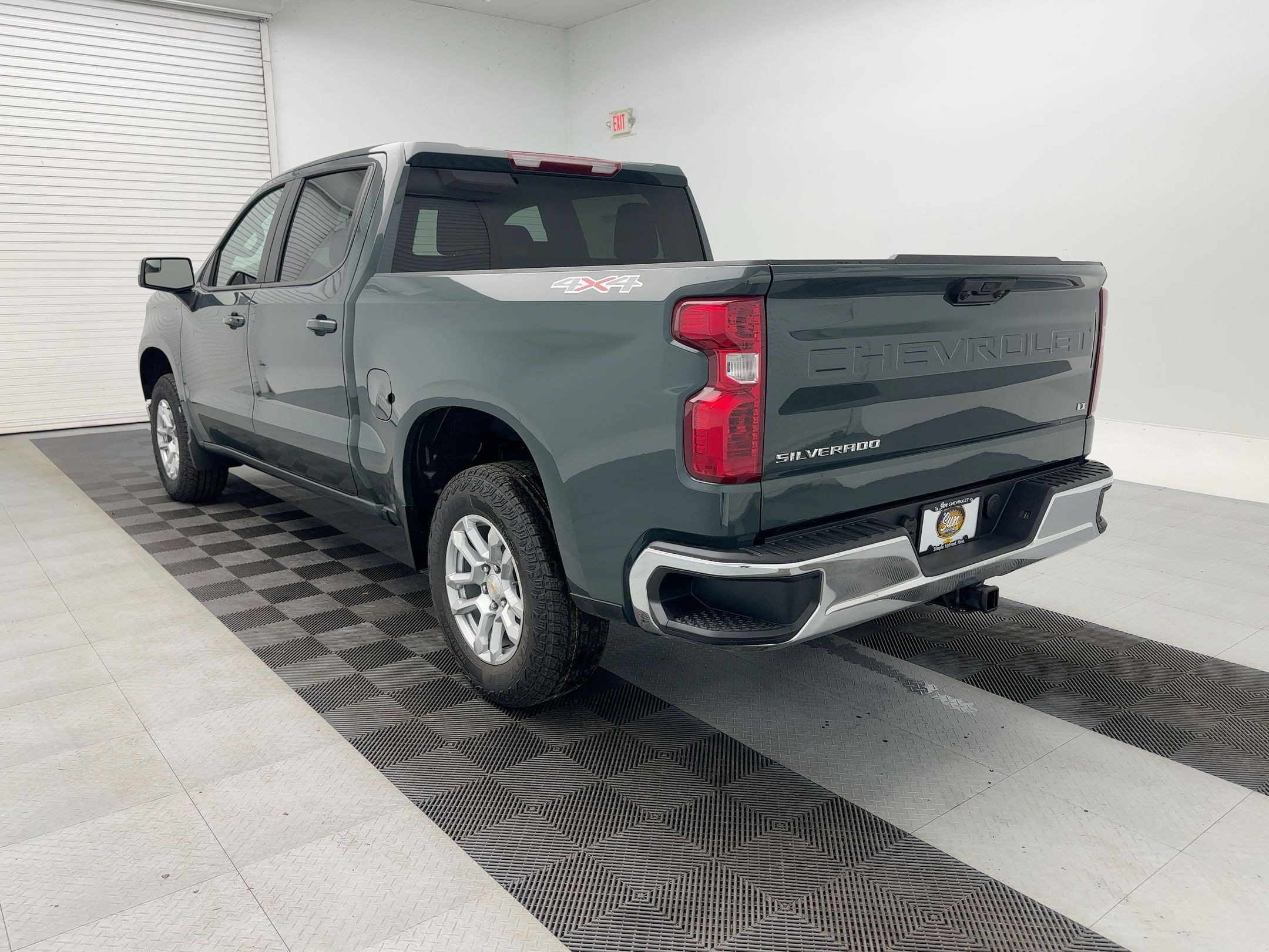 2026 Chevrolet Silverado 1500 photo 3