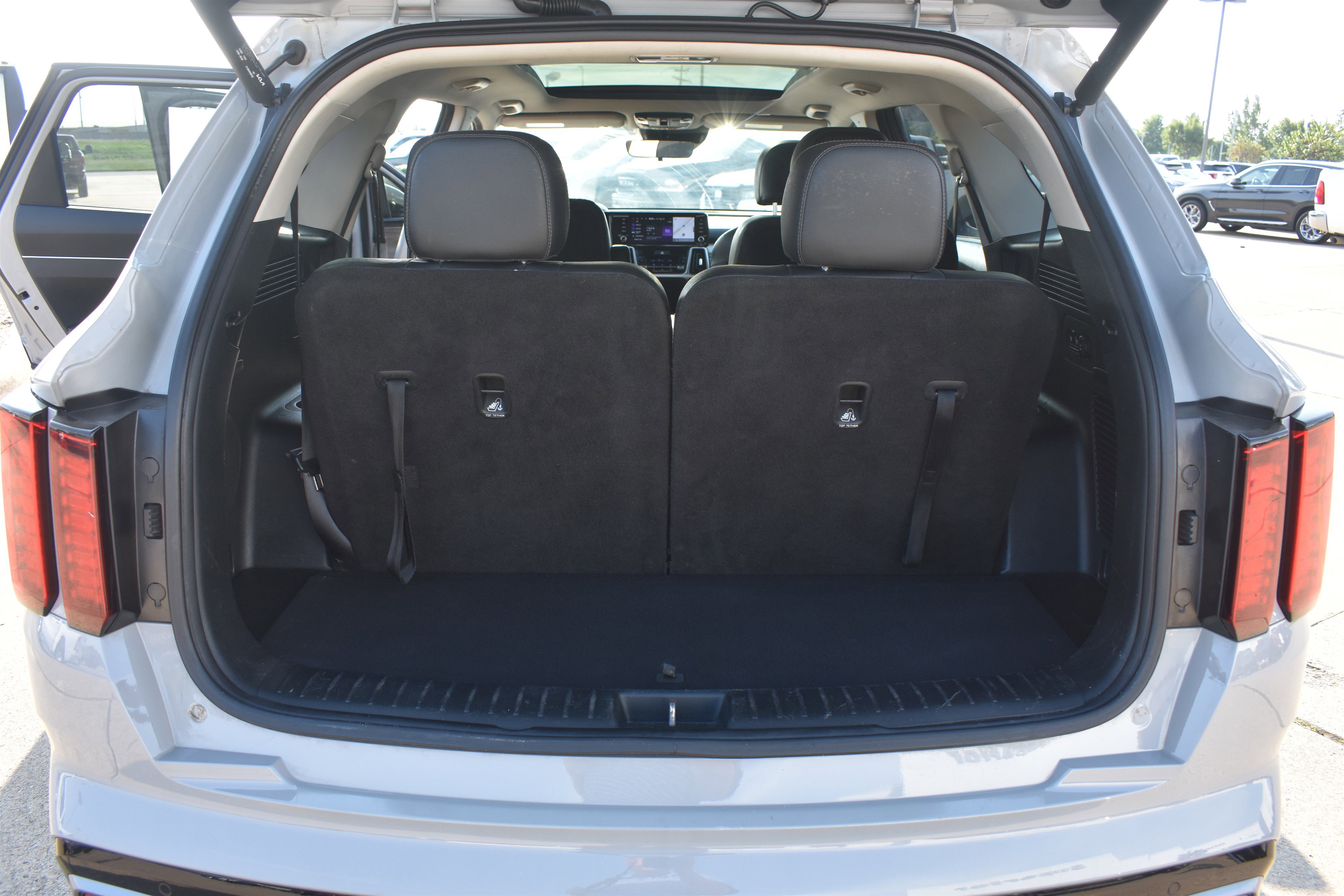 2022 Kia Sorento EX photo 8