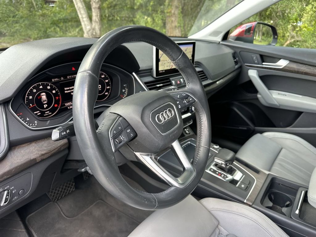2018 Audi Q5 2.0T Premium Plus photo 14