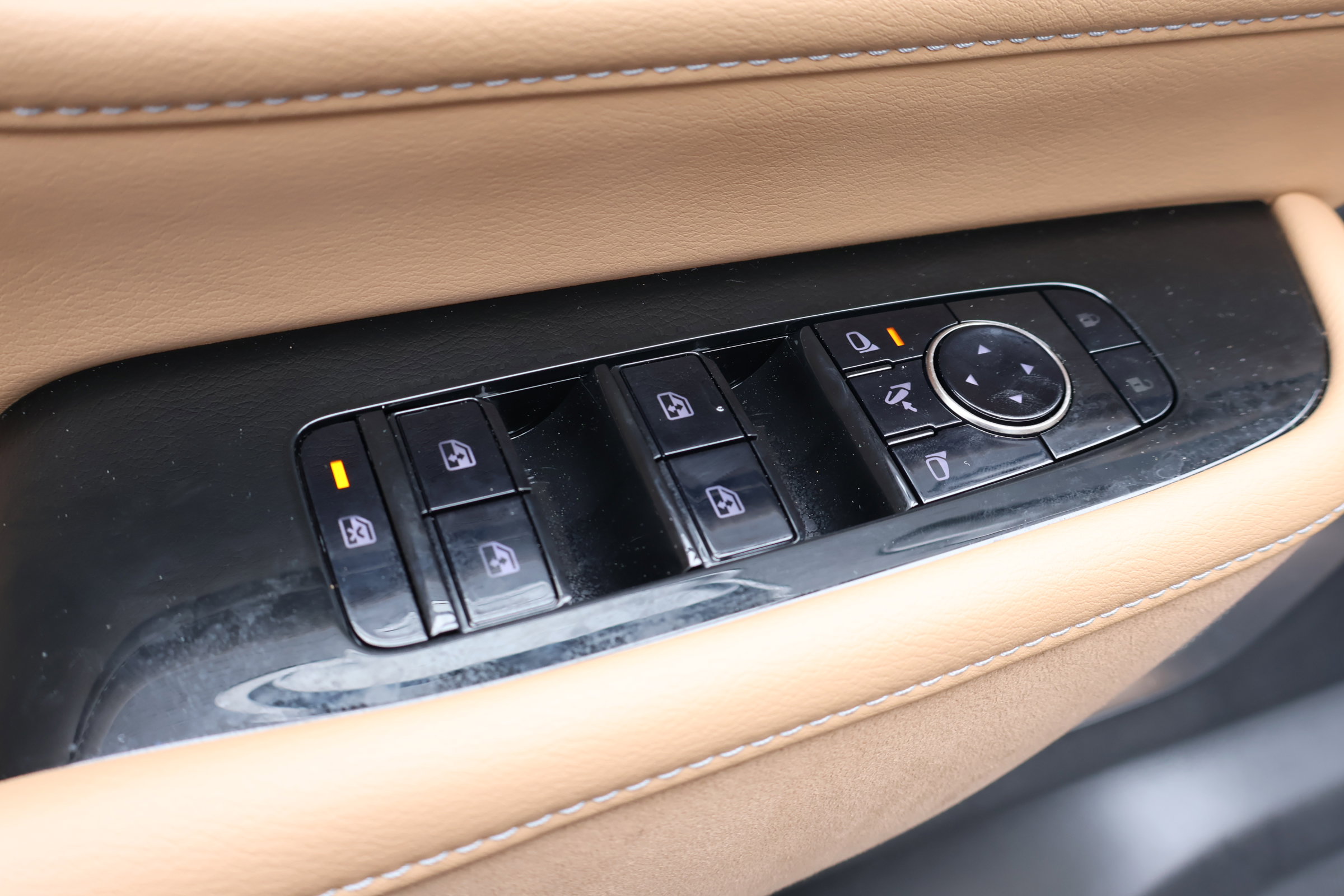 2025 Infiniti QX80 Sensory photo 11