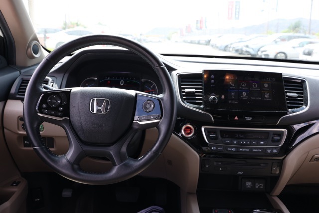 2019 Honda Pilot Touring photo 21