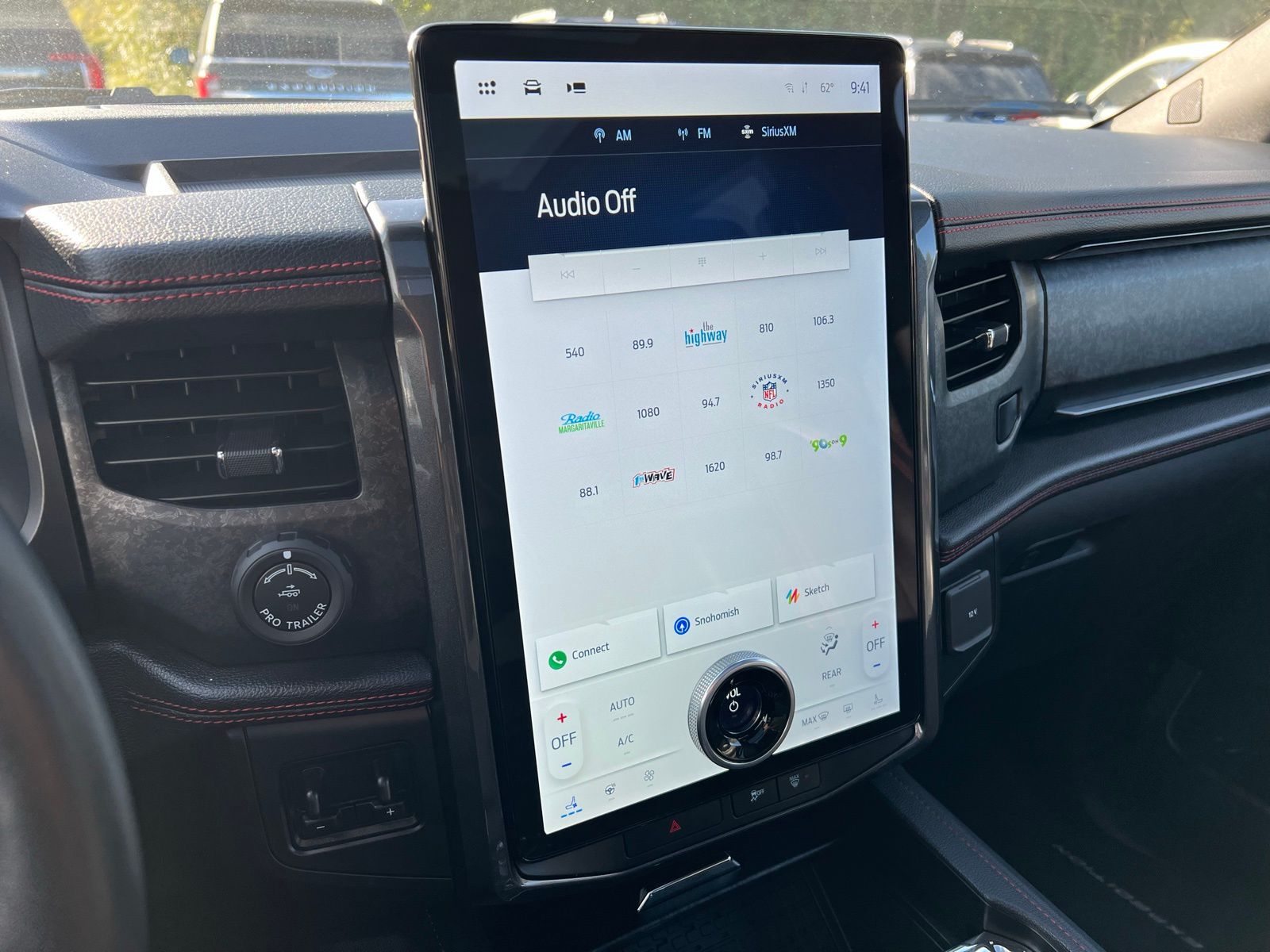 2022 Ford Expedition MAX Limited photo 12