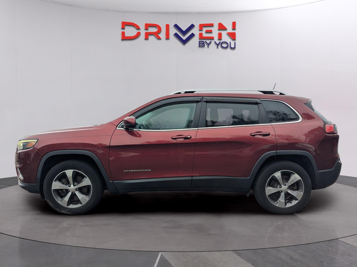 Used 2020 Jeep Cherokee Limited with VIN 1C4PJMDXXLD554380 for sale in Columbia, MS
