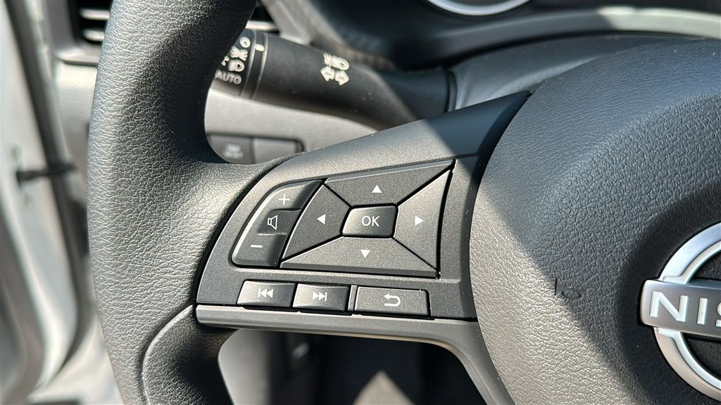 2025 Nissan Sentra S photo 12
