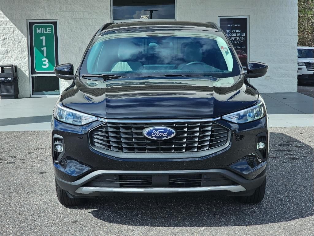 2024 Ford Escape Plug-In Hybrid photo 3