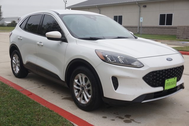 2020 Ford Escape SE's photo