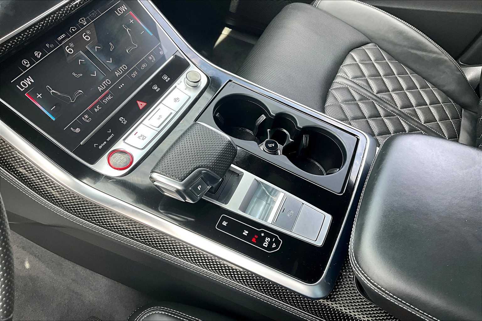2023 Audi SQ7 Prestige photo 13
