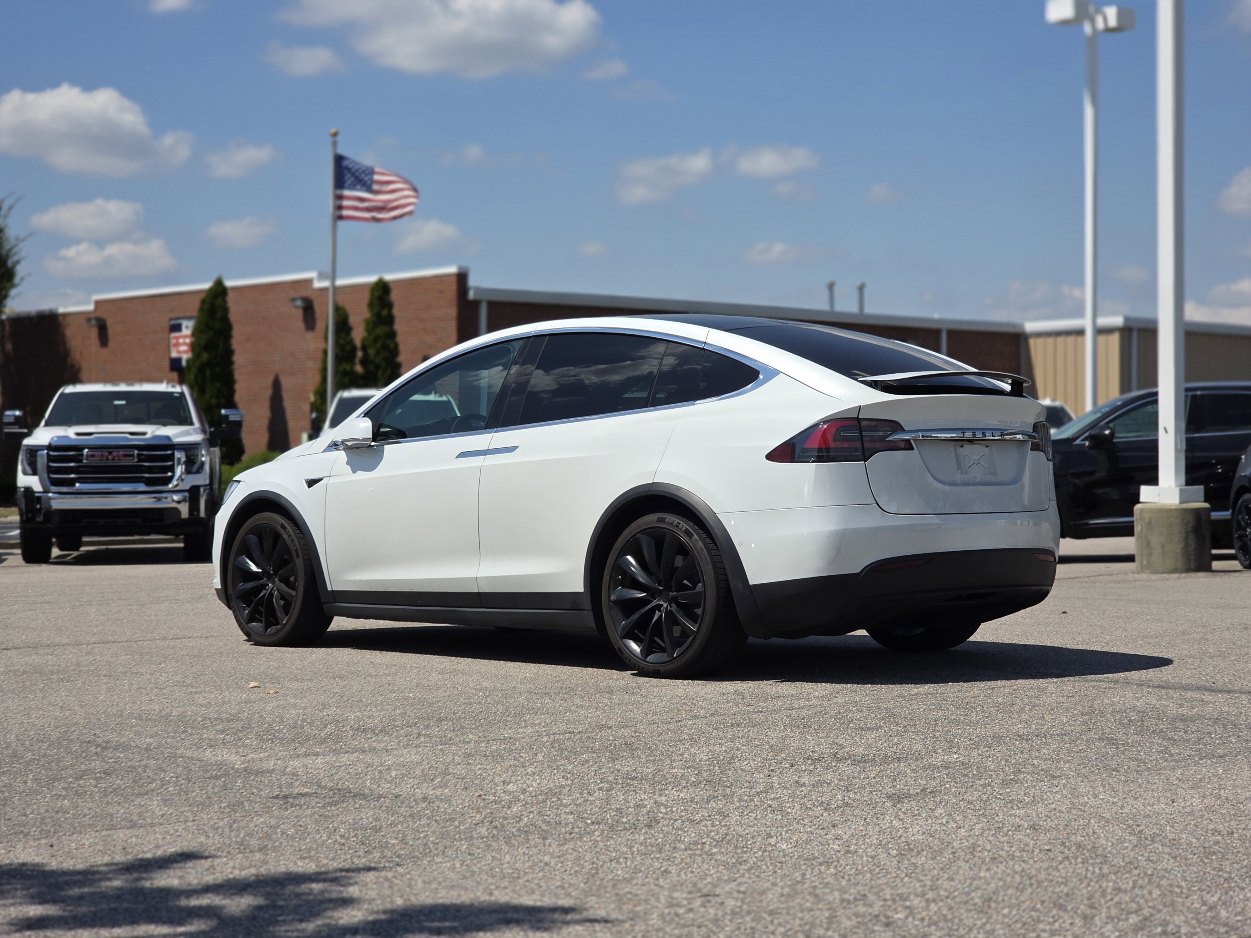 2020 Tesla Model X Long Range photo 4