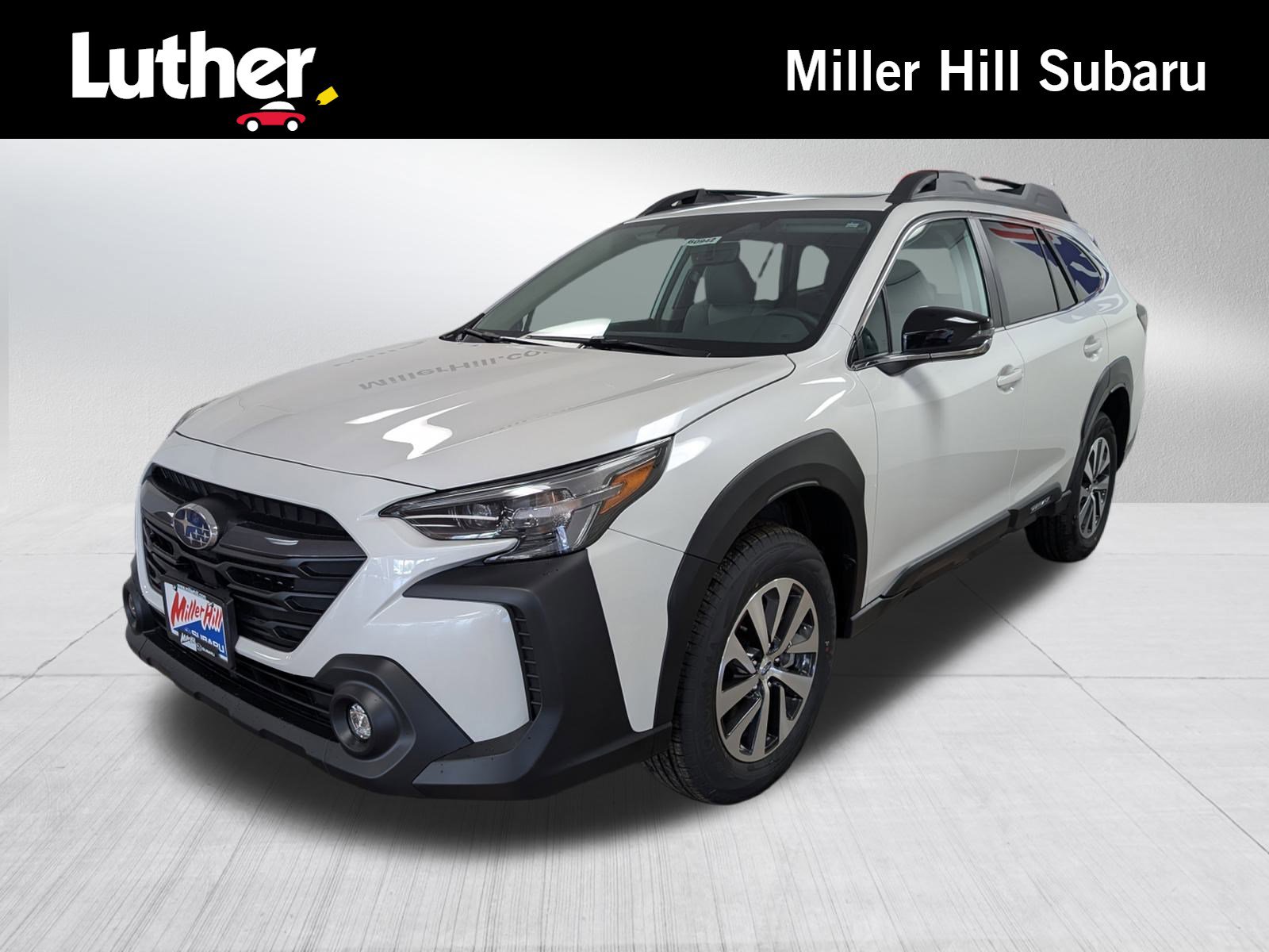 2025 Subaru Outback Premium's photo