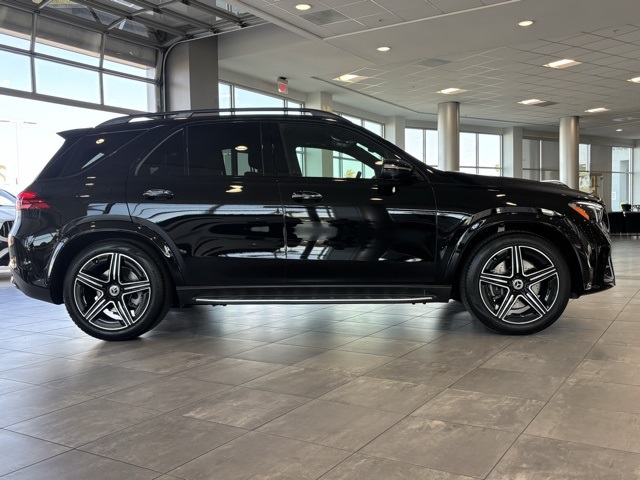 2025 Mercedes Benz GLE 450e 4MATIC photo 2