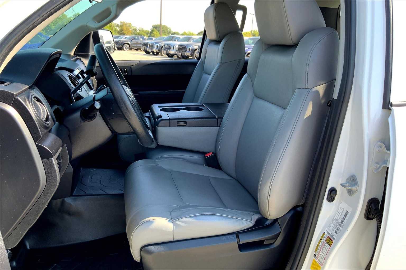 2021 Toyota Tundra SR5 Grade photo 7