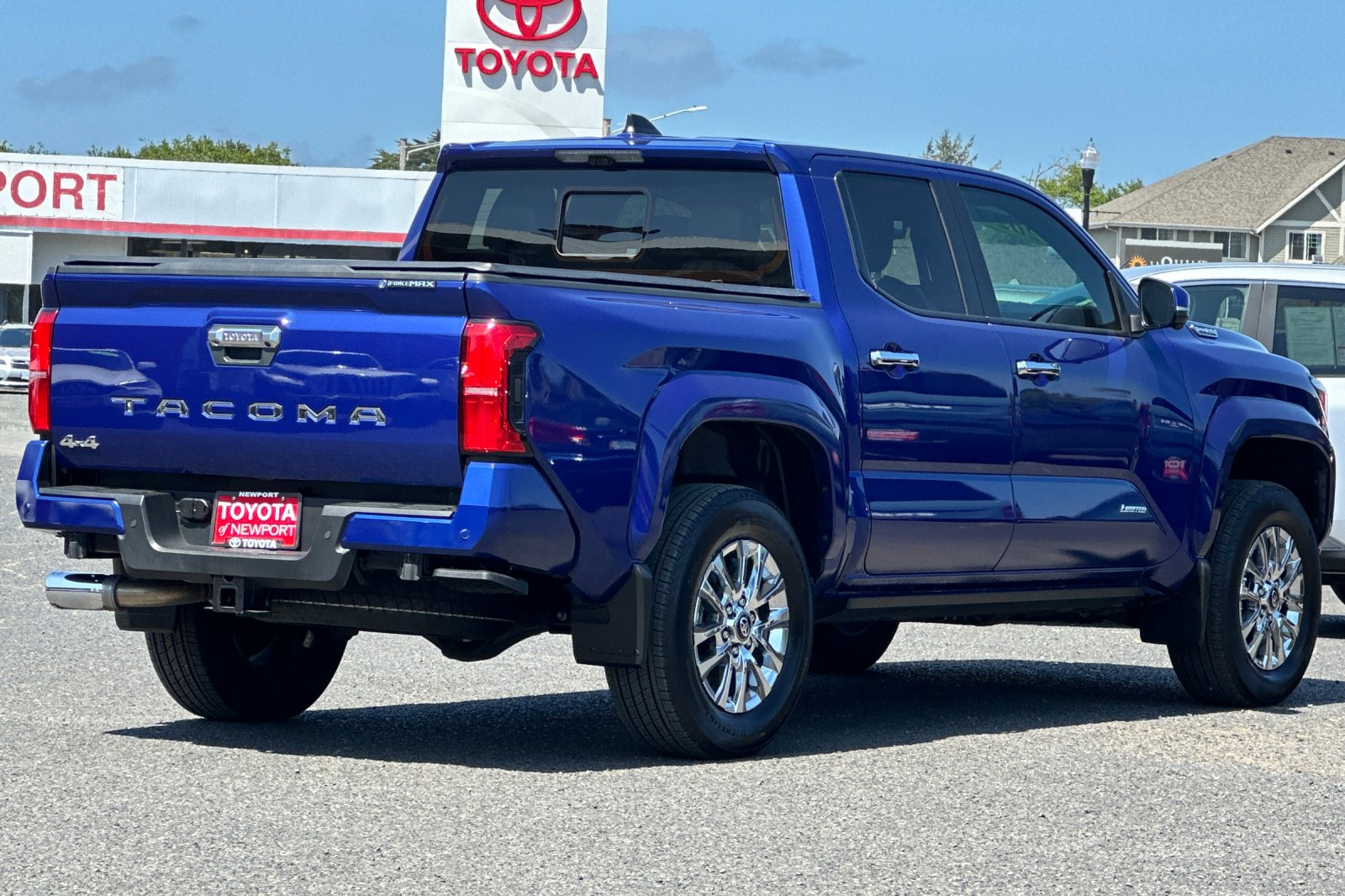 2024 Toyota Tacoma TRD Sport 4x4 photo 3