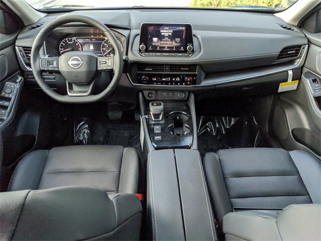 2026 Nissan Rogue SV photo 8