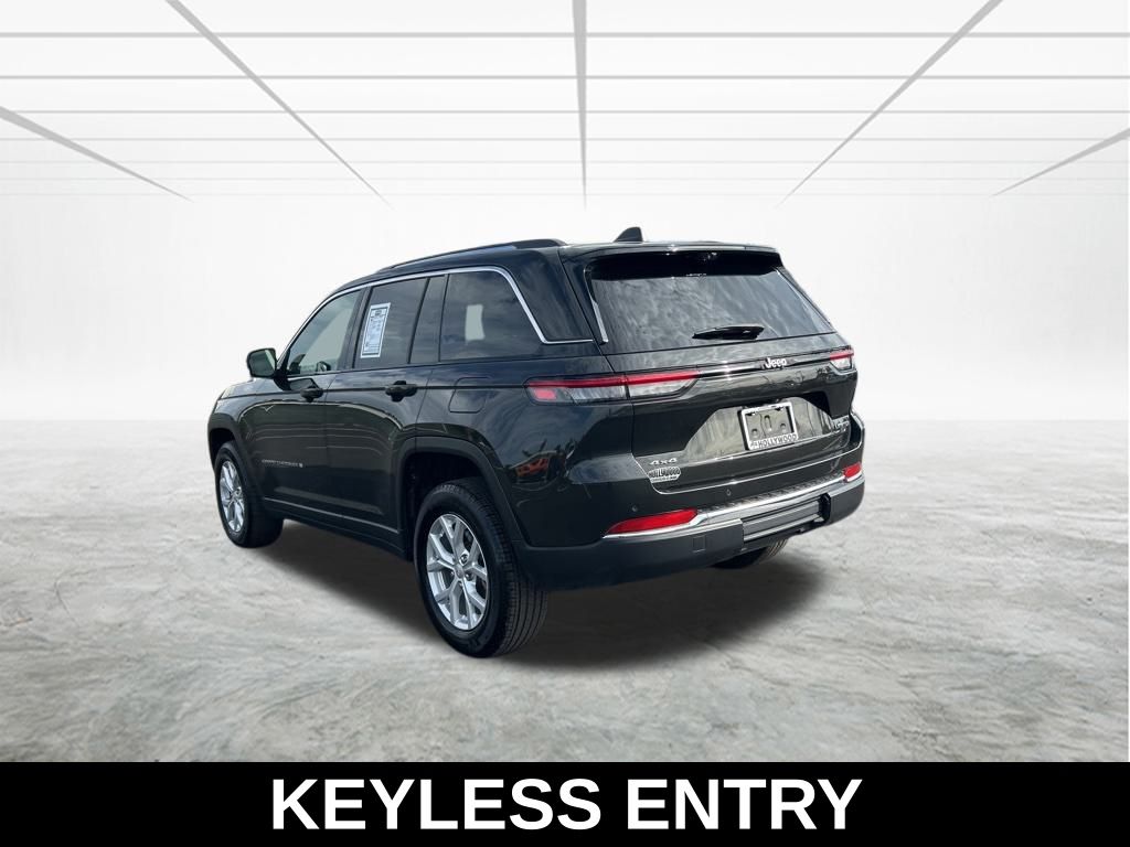 2023 Jeep Grand Cherokee Limited photo 3