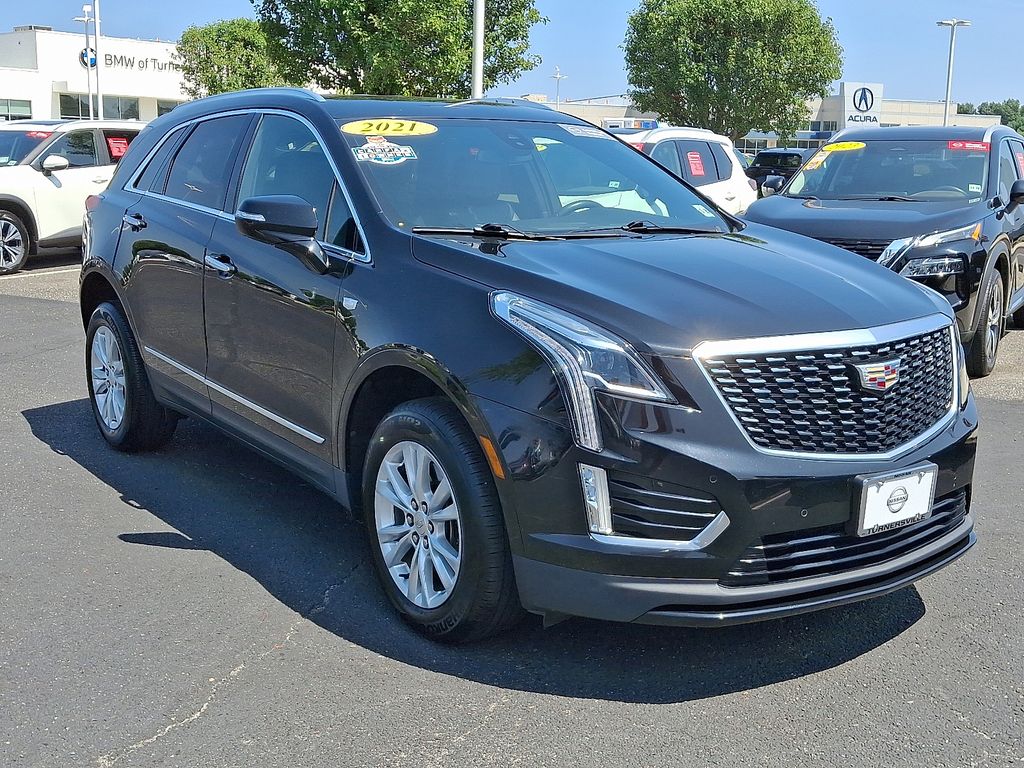 2021 Cadillac XT5 Luxury photo 3