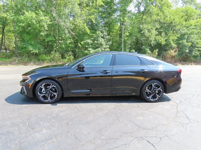2025 Kia K5 GT-Line photo 3