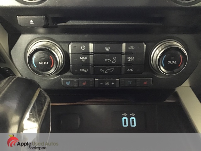 2016 Ford F-150 Lariat photo 11