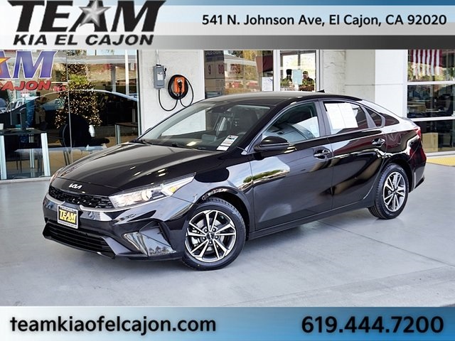 2023 Kia Forte LXS's photo
