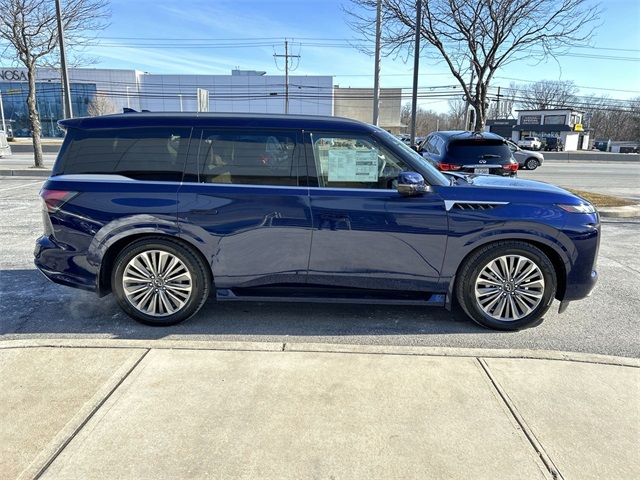 2025 Infiniti QX80 Luxe photo 4