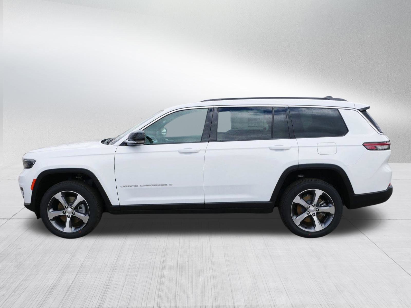 2025 Jeep Grand Cherokee Limited photo 4
