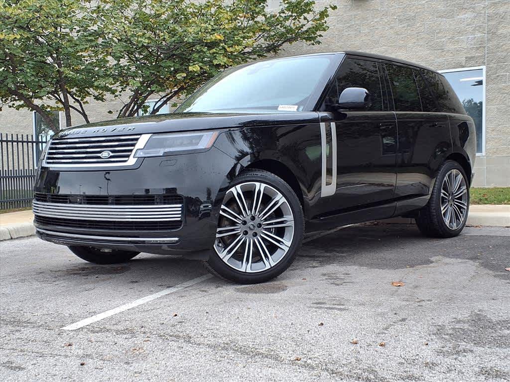 2025 Land Rover Range Rover SV's photo