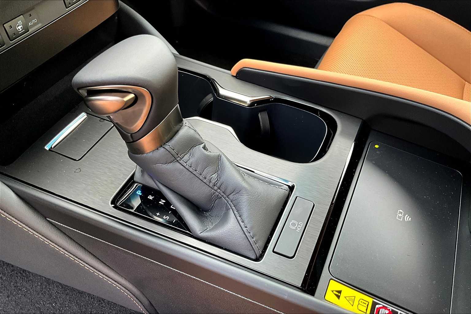 2025 Lexus ES 350 photo 11