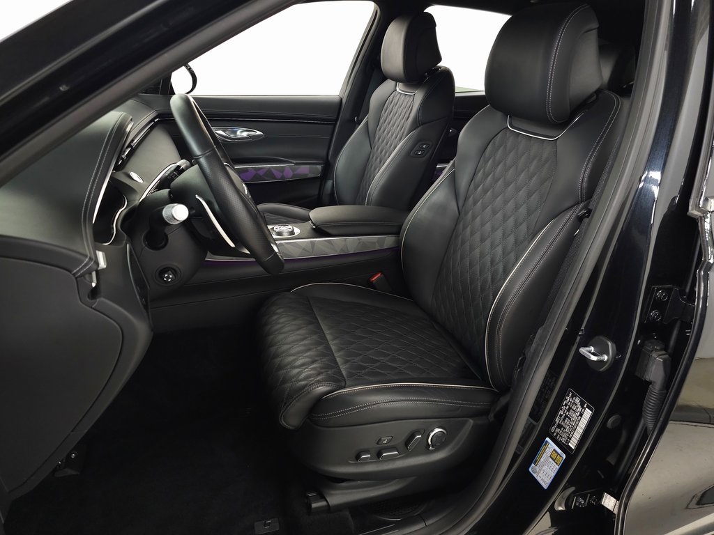 2023 Genesis GV70 3.5T Sport Advanced photo 12