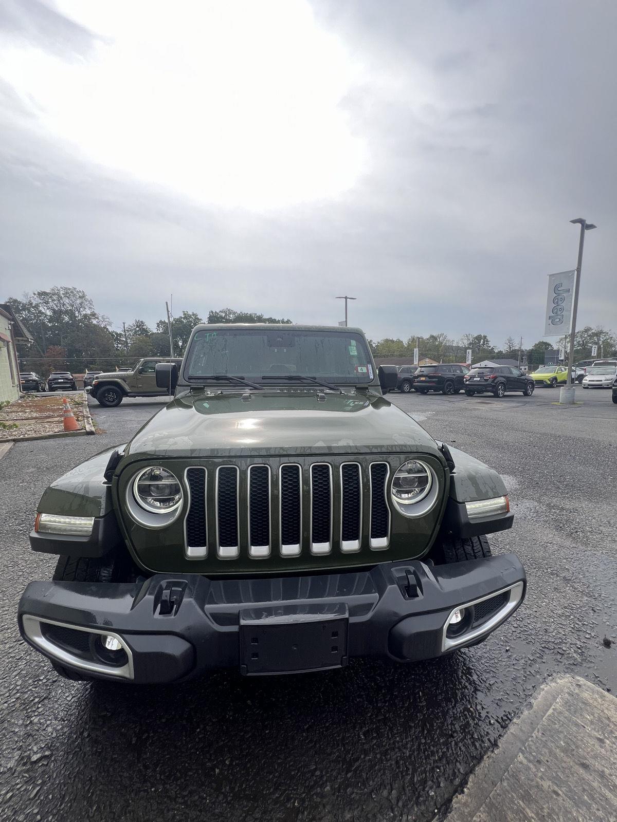 2021 Jeep Wrangler Unlimited Sahara photo 6