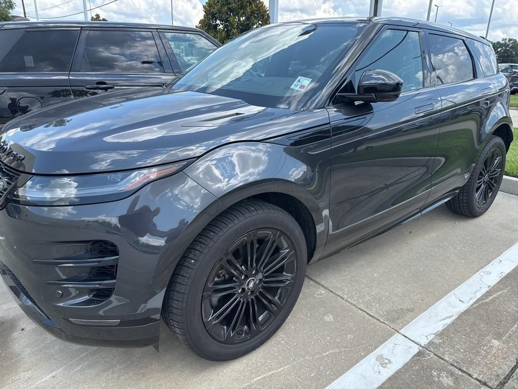 2024 Land Rover Range Rover Evoque Dynamic SE's photo