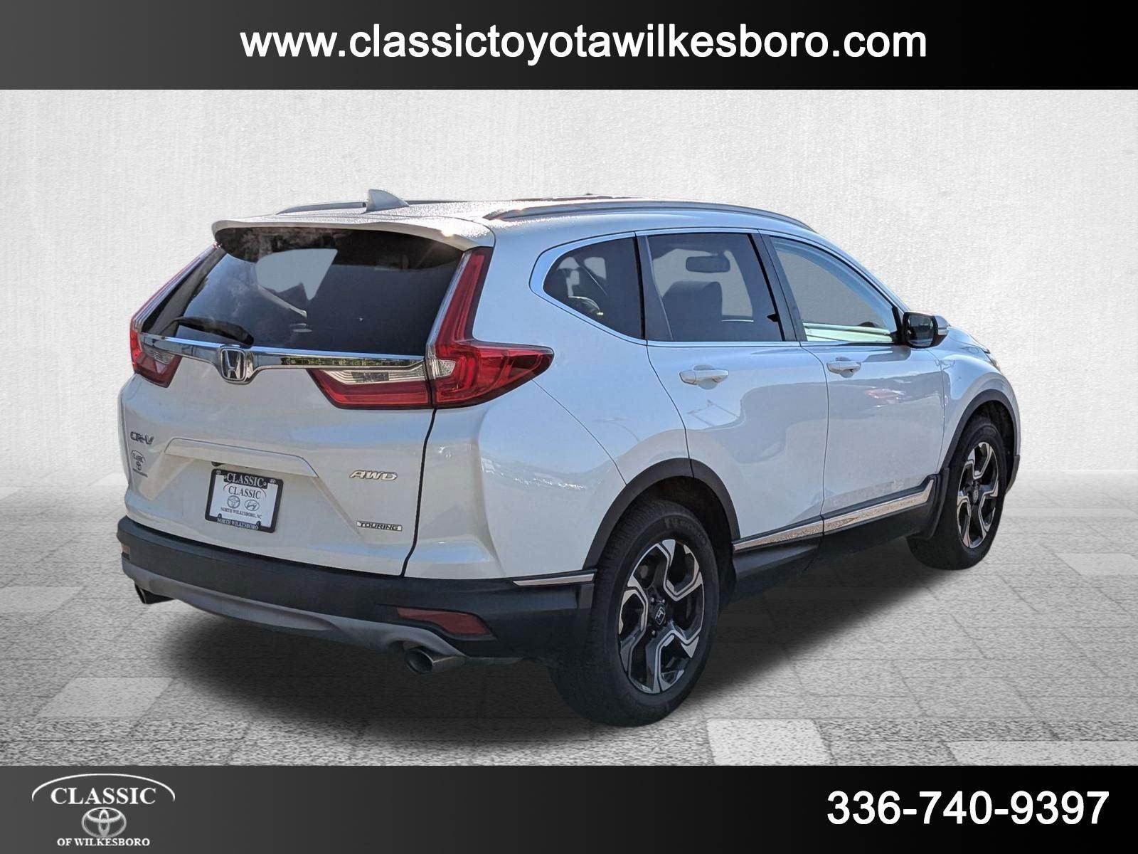 2018 Honda CR-V Touring photo 5