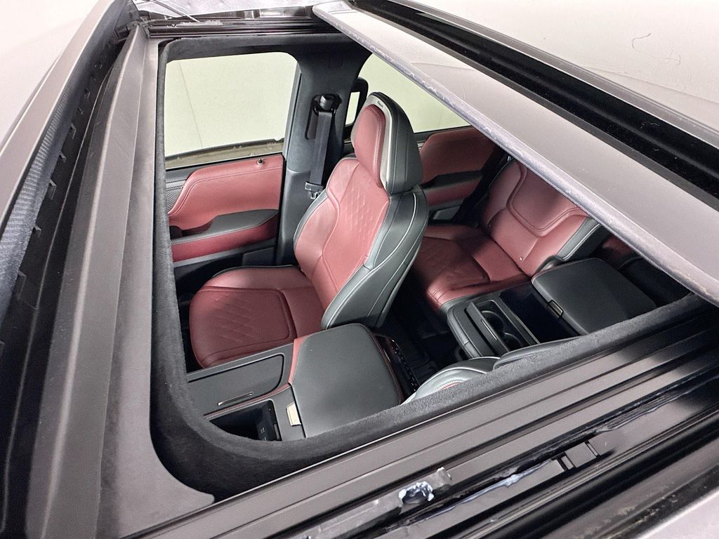 2026 Infiniti QX80 photo 21