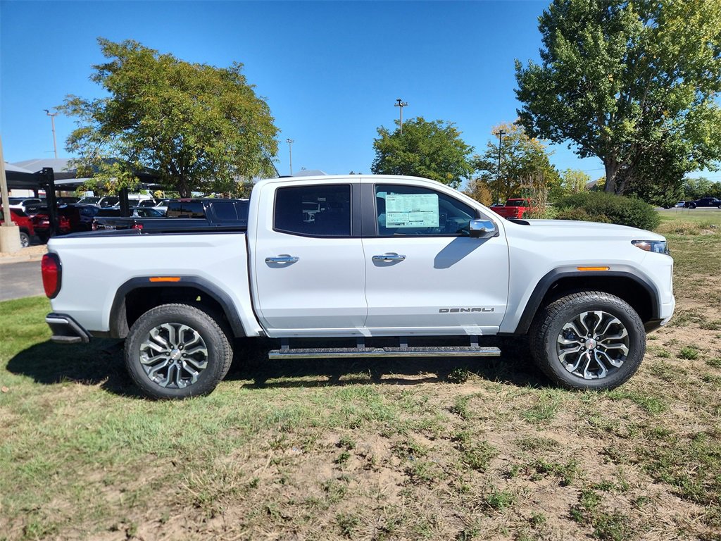 2026 Gmc Canyon Denali photo 3
